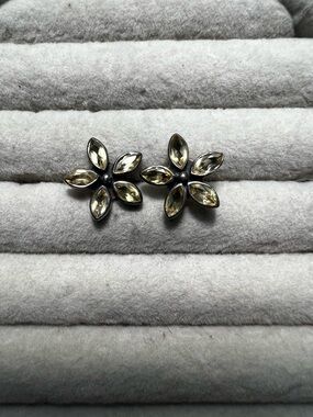 Crystal Flower Stud Earrings - Citrine